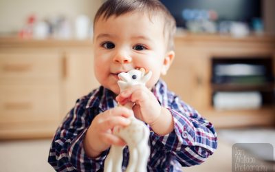 Raife – a toddler shoot. Chewing camera straps, fingers and toys…