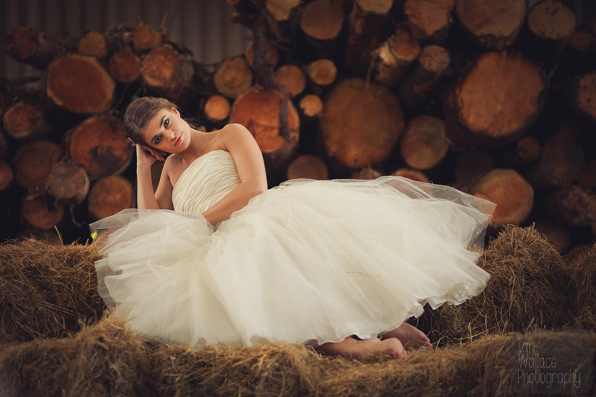 Clough-bottom-styled-shoot-014
