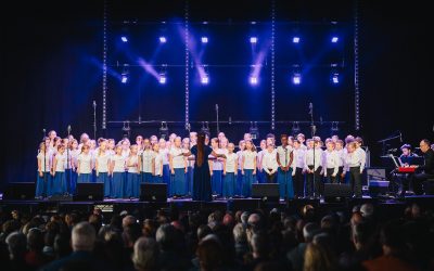 Barnsley Youth Choir – Underneath the Stars